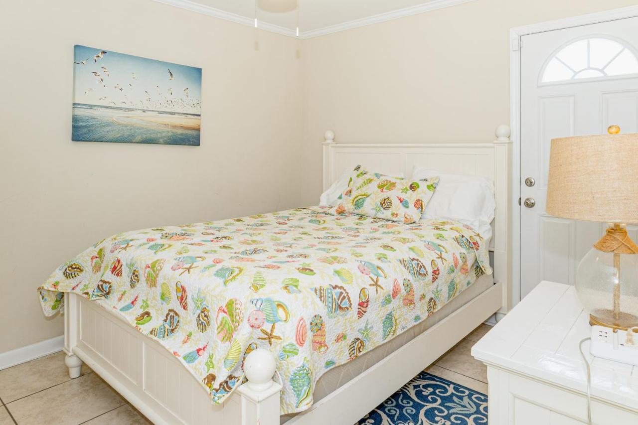 Seaview Duplex 6 Villa Kure Beach Bagian luar foto